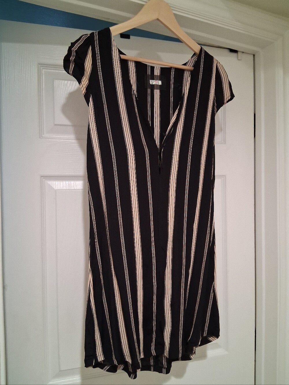 REFORMATION - Picture 2 of 10